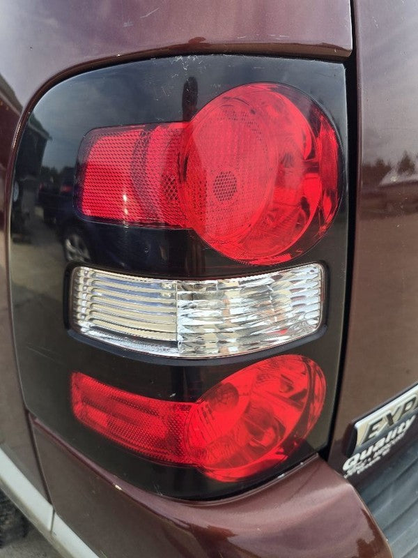Driver Tail Light Quarter Panel Mounted Fits 06-10 EXPLORER 642727