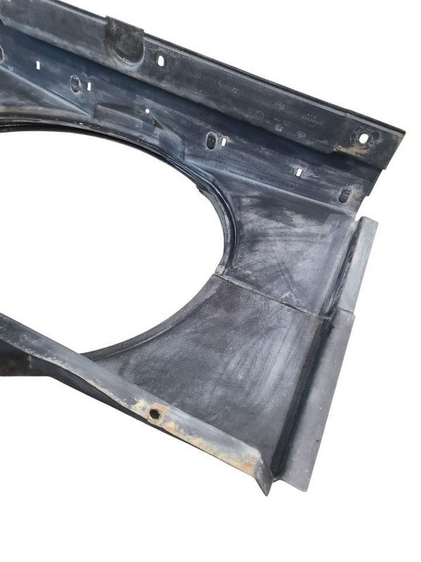 TCHEV3500 1990 Radiator Shroud 663971