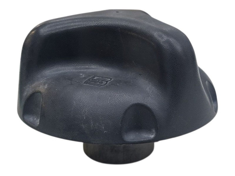 H3        2006 Fuel Cap 679860