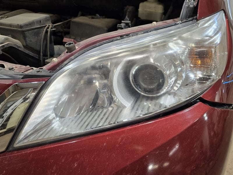 Driver Headlight With LED Daytime Running Lamps Fits 15-20 SIENNA 5880