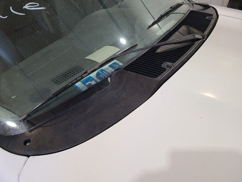 RAM2500   2006 Cowl 672742