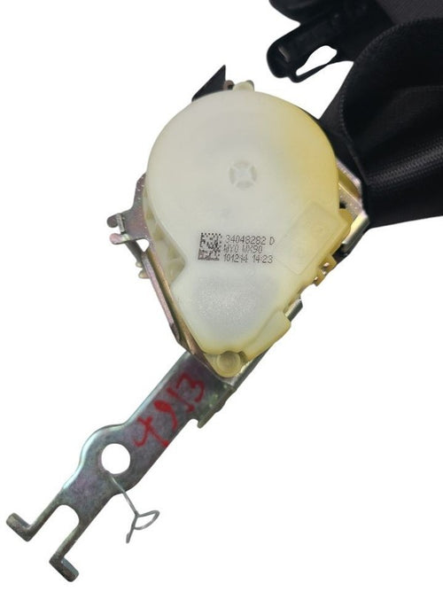 528I      2015 Seat Belt Rear 615171