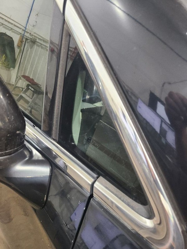 Passenger Right Windshield Glass Pillar Fits 11-17 QUEST 652029