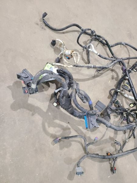 SUBURBN15 2015 Engine Wire Harness 600900