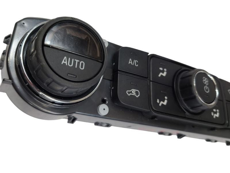 Temperature Control Opt CJ2 ID 84173748 Fits 17-19 SILVERADO 2500 PICK