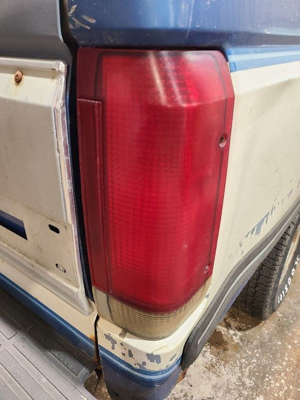 Passenger Right Tail Light Thru 9/89 Fits 87-90 BRONCO 680496