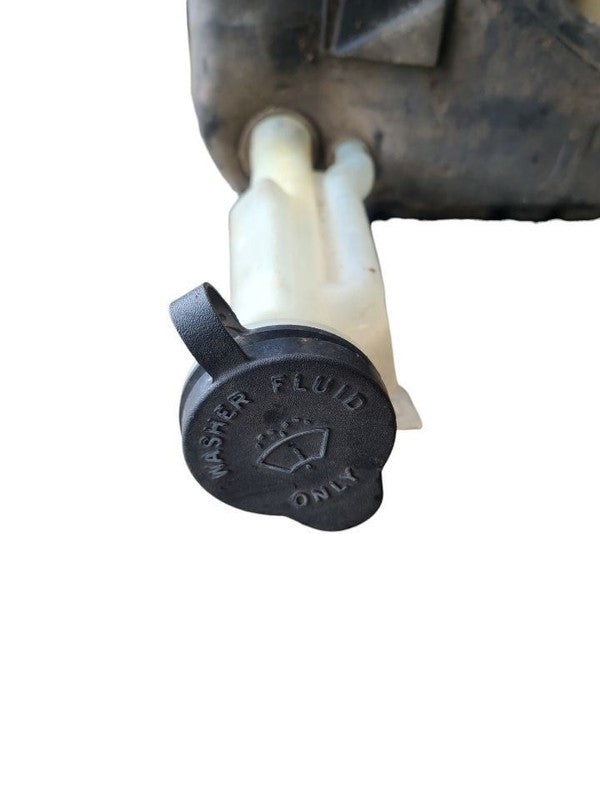 Wash Reservoir Classic Style With Rear Wiper Opt C25 Fits 96-00 TAHOE 