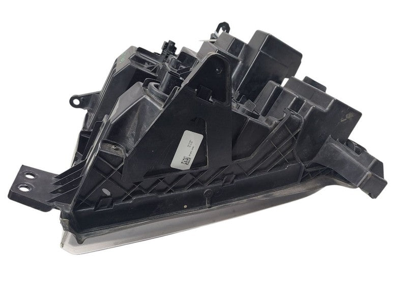 Passenger Headlight Classic Style LED Fits 20-22 SILVERADO 1500 PICKUP