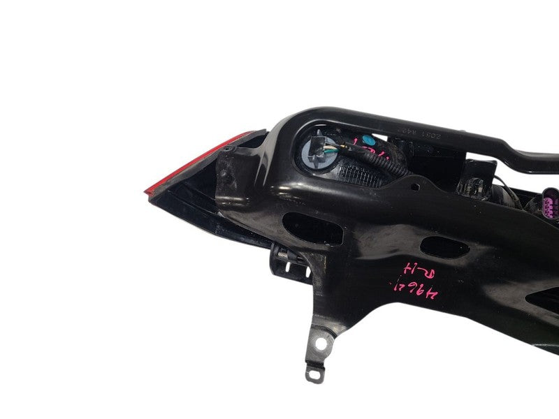 Passenger Tail Light Halogen Headlamps Opt T4A Fits 14-15 CAMARO 65928
