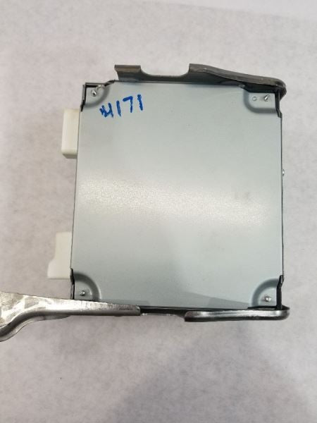 Conv/Invert/Charger Inverter Under Center Console Fits 16-19 TACOMA 53