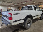 T100      1995 Seat Belt Rear 593147