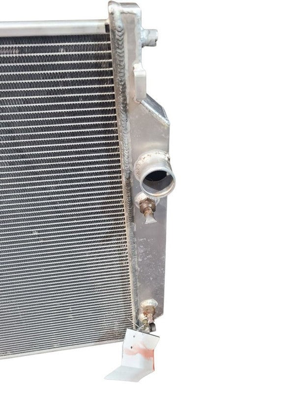 Radiator 8-366 Fits 05-07 FORD F250SD PICKUP 648327