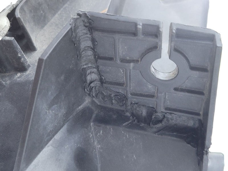 Passenger Right Headlight Fits 15-20 ESCALADE 674446