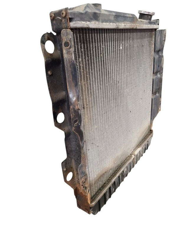Radiator Fits 97-06 WRANGLER 612727