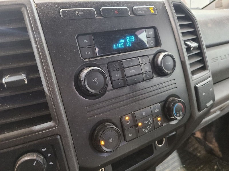 Driver Left Front Door Electric Fits 17-22 FORD F250SD PICKUP 679341