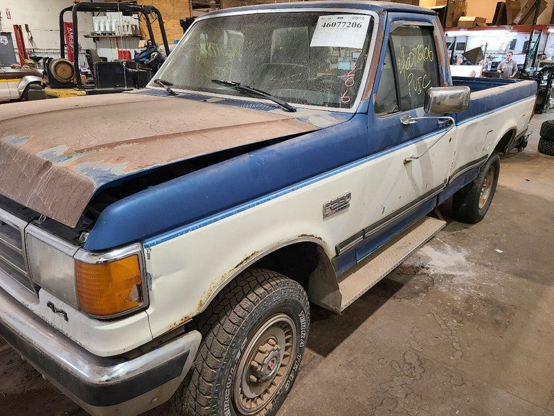F250      1989 Cowl 680493