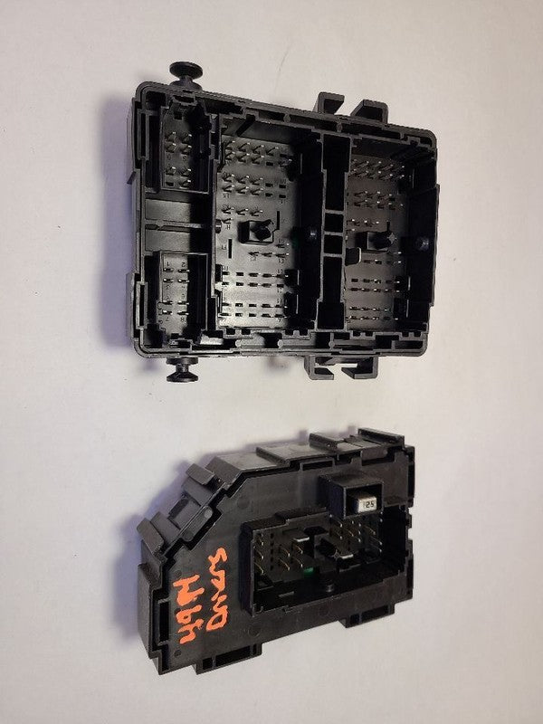 YUKON     2007 Fuse Box Cabin 624137