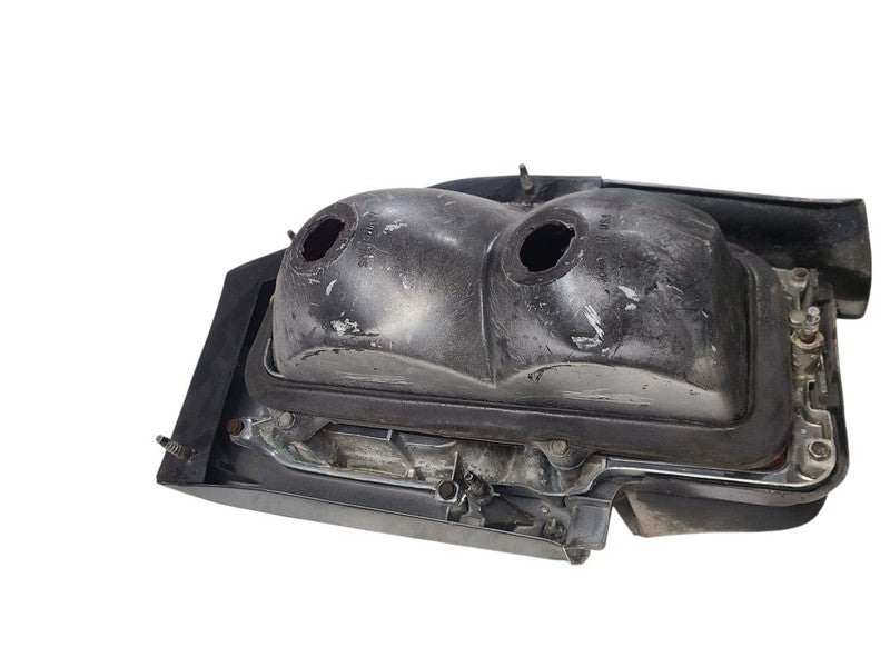 Driver Left Tail Light Delta 88 Fits 72 OLDSMOBILE 642202