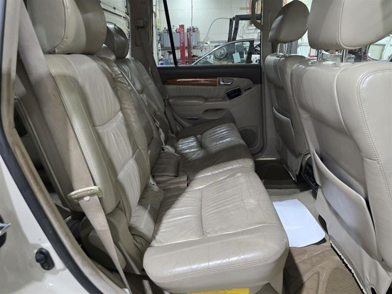 GX470     2003 Seat Belt Rear 606594