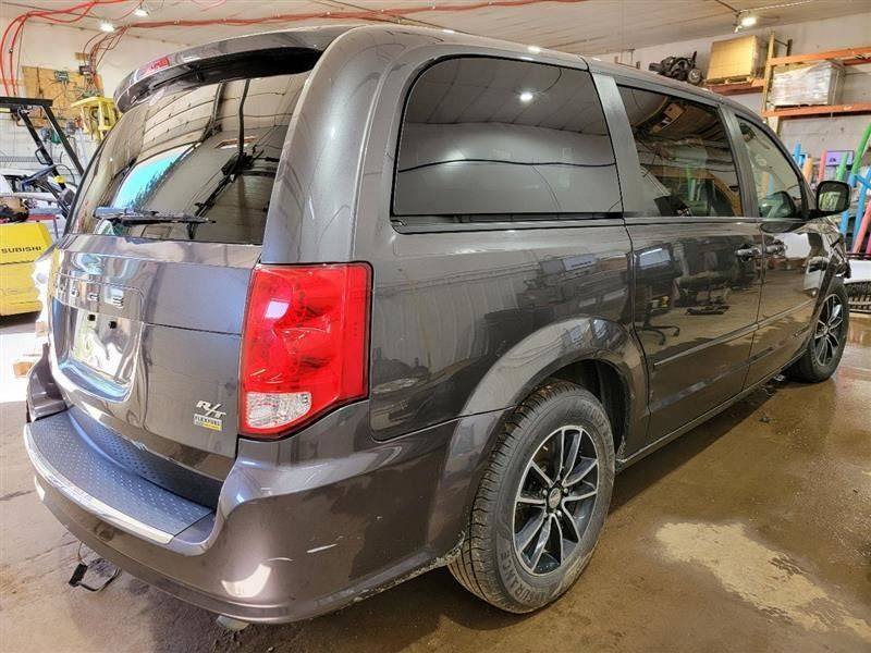 CARAVAN   2016 Dash Bezel 556745