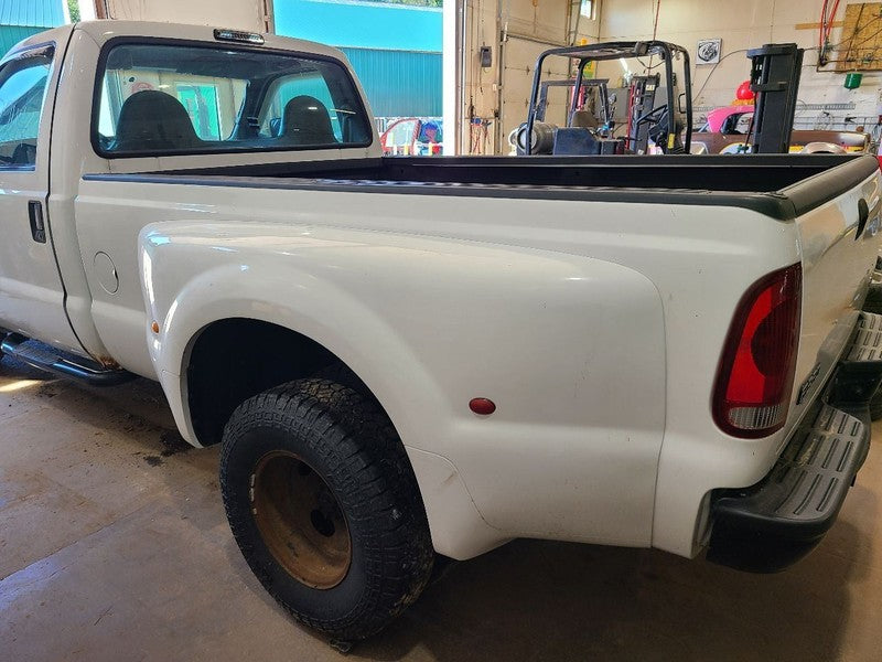 F350SD    2003 Glove Box 676023