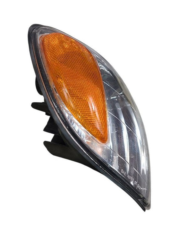 Passenger Corner/Park Light Park Lamp-turn Signal Fits 00-04 TUNDRA 65