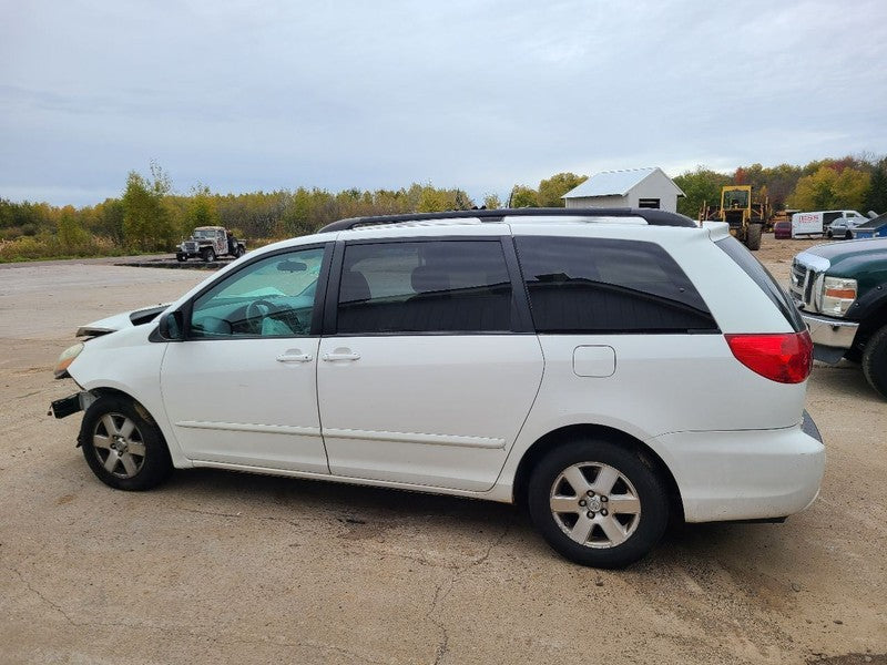 SIENNA    2008 Seat Belt Rear 649233