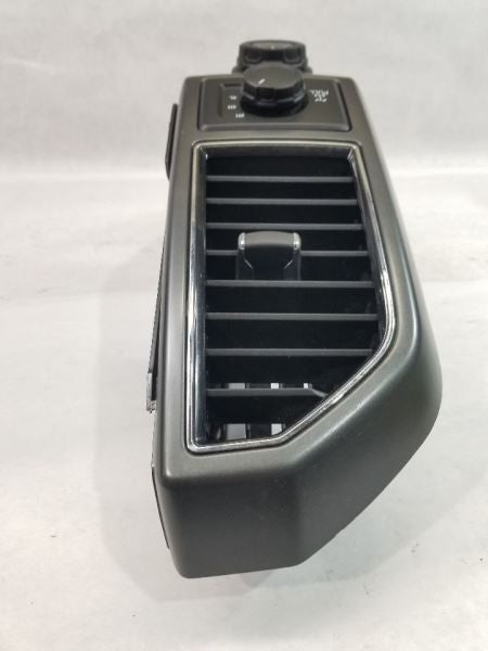 F150      2017 Dash Bezel 543848