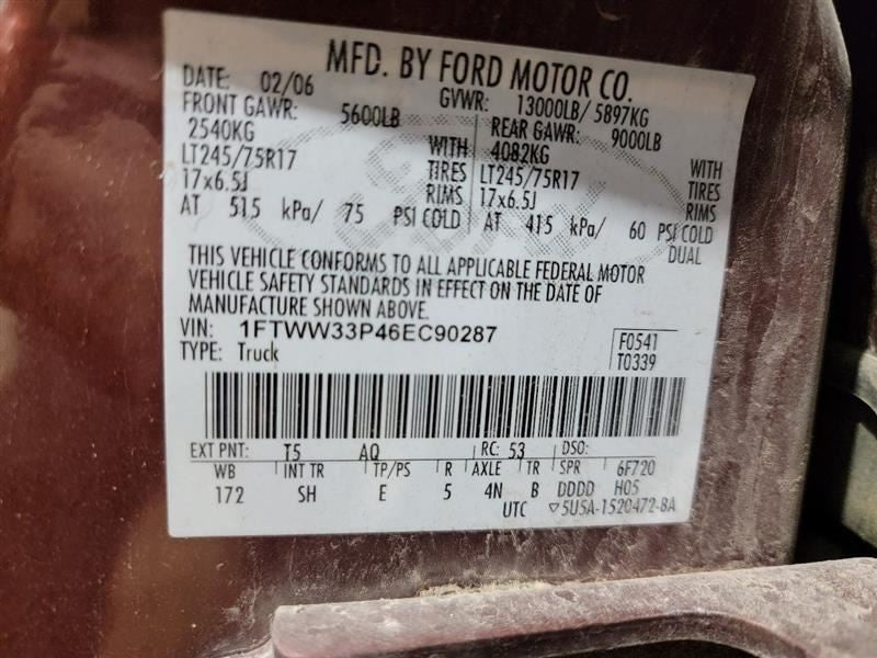 F350SD    2006 Center Cap Wheel 544913