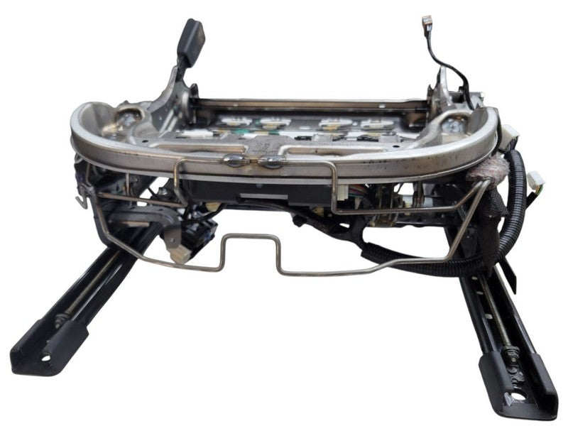 CX-5      2021 Front Seat Track 679086