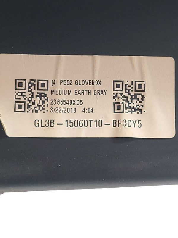 F150      2018 Glove Box 673897