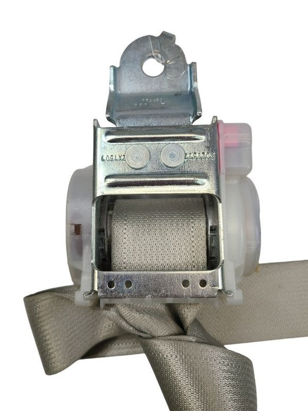 OUTBAKLEG 2011 Seat Belt Rear 614811