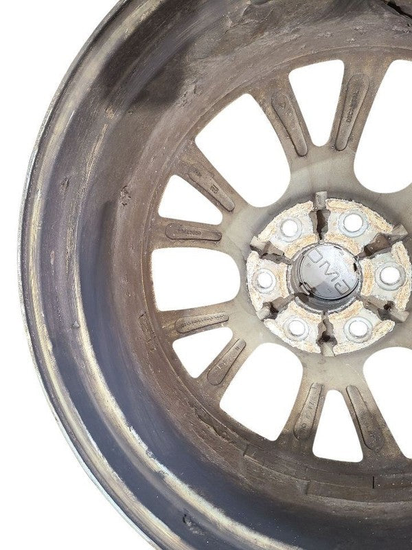 YUKONXL15 2014  Rare 22" 6 V Spoke Wheel 88967764   639583