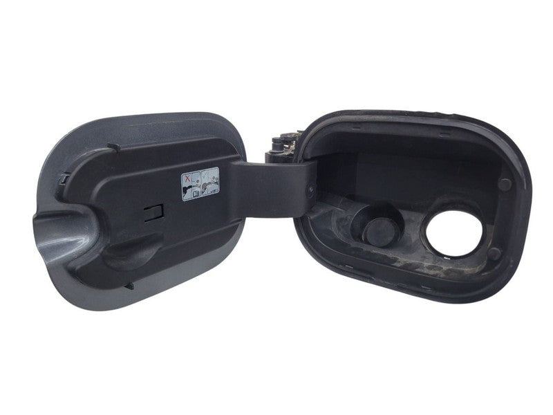 SILVRDO15 2019 Fuel Filler Door 674007