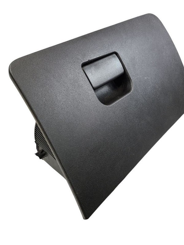 EQUINOX   2018 Glove Box 603560