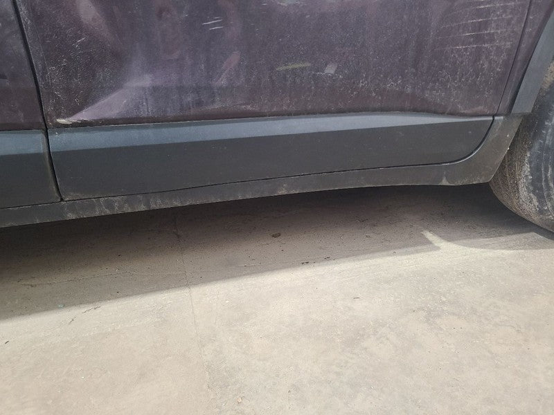 TRAVERSE  2019 Door Moulding Front 659030