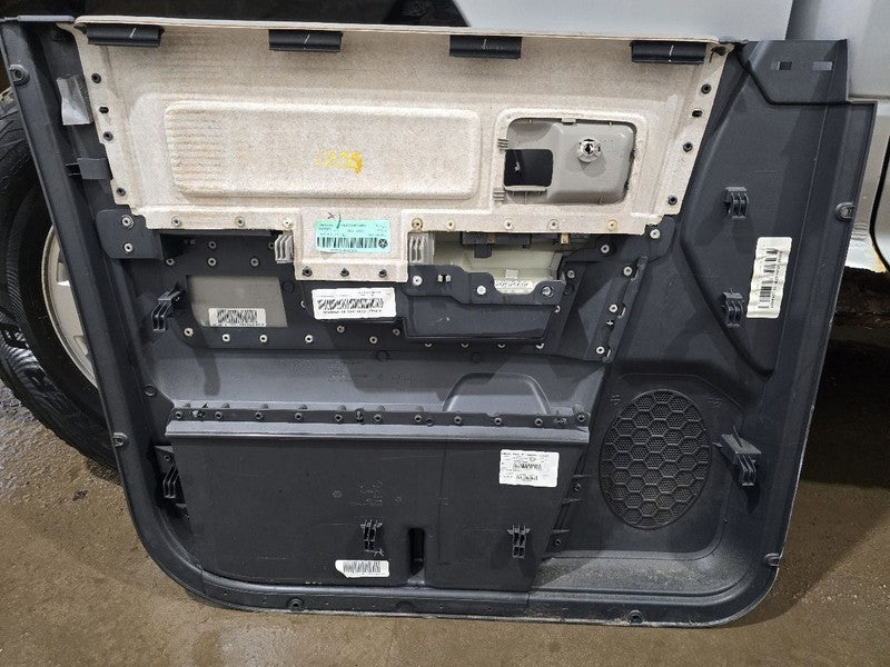 RAM1500   2009 Front Door Trim Panel 627695