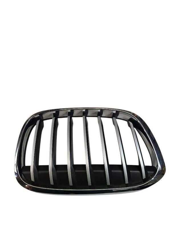 Passenger Grille Bumper Mounted Base Upper Fits 16-19 BMW X1 632485