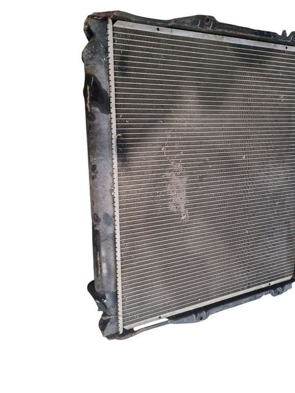 Radiator Fits 96-00 4 RUNNER 621911