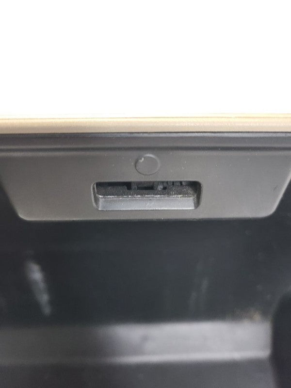 4 RUNNER  2008 Glove Box 661020