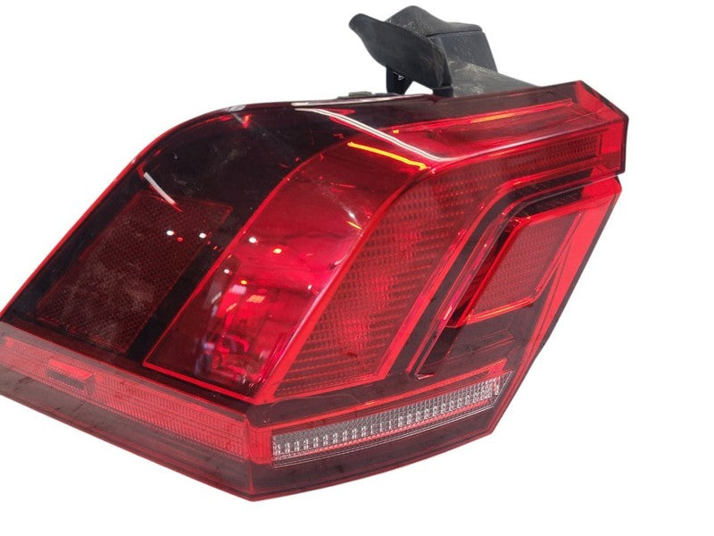 Driver Left Tail Light Quarter Mounted Fits 18-24 TIGUAN 659924