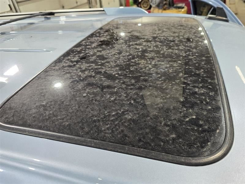 Roof Glass Fits 07-14 ESCALADE 609341