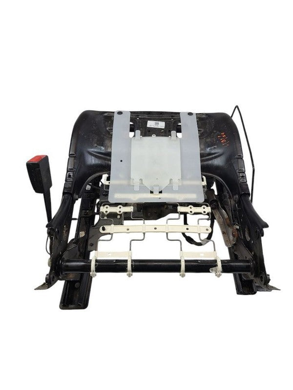 SUBURBN15 2015 Front Seat Track 620892