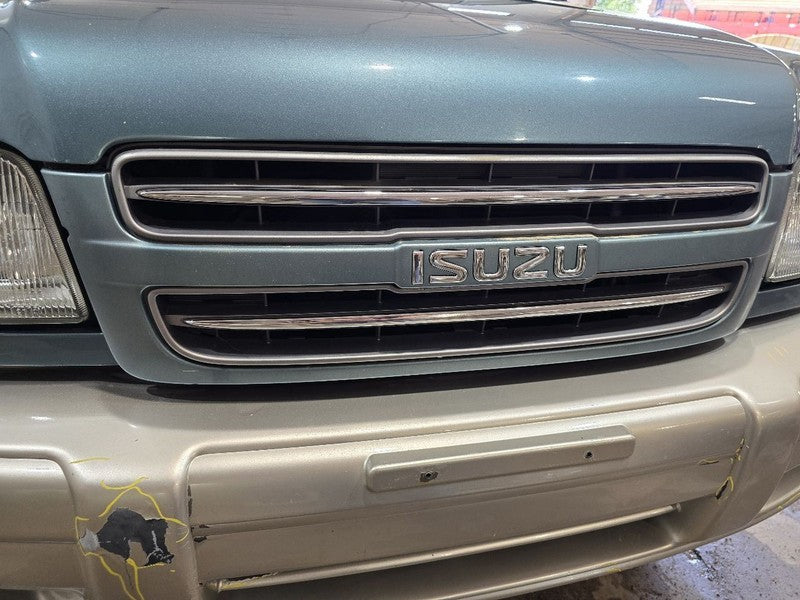 Grille Fits 00-02 ISUZU TROOPER 646680
