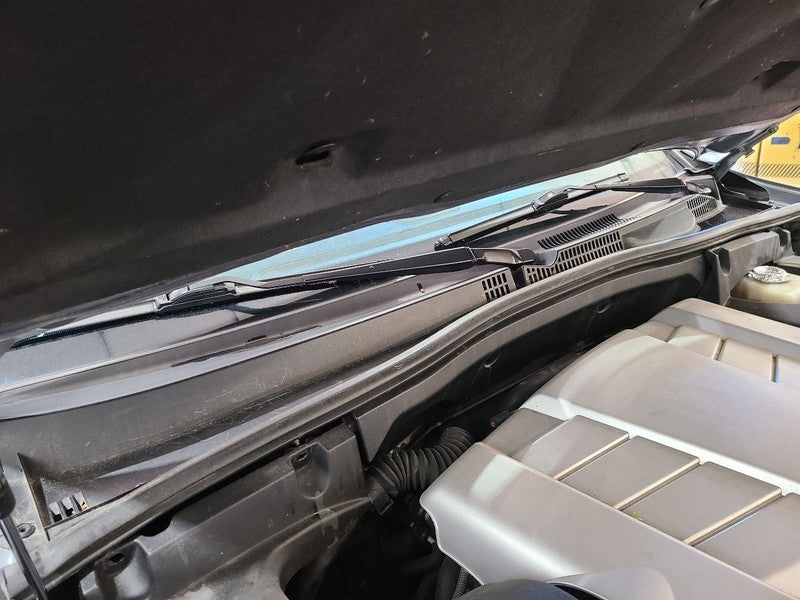GX470     2005 Cowl 669760