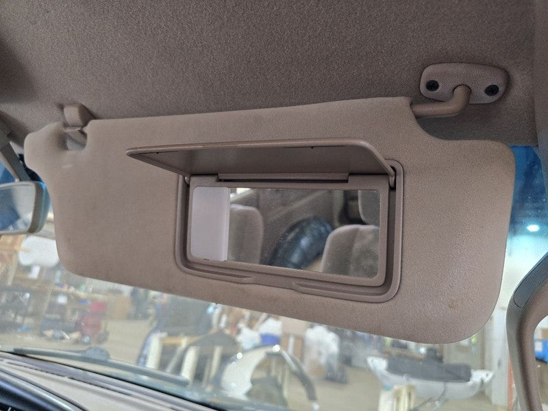 TROOPER   2002 Sun Visor 646726