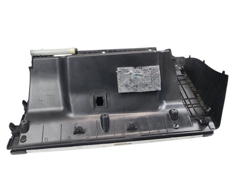 QX80      2016 Glove Box 659675