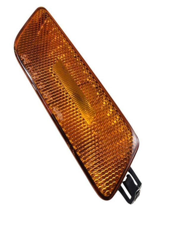 Passenger Corner/Park Light Side Marker Fits 15-25 PORSCHE MACAN 66143
