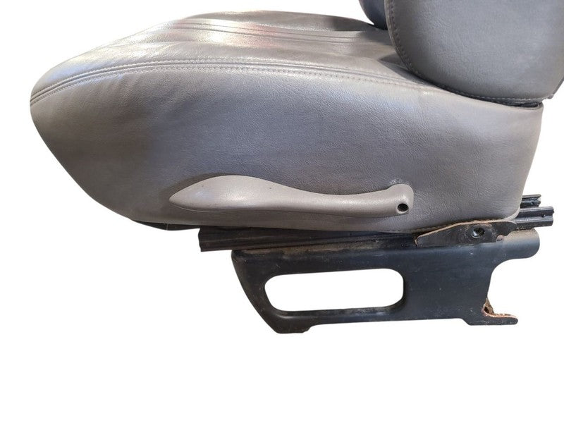 Passenger Front Seat Bucket Vinyl Opt AR7 Fits 10-14 EXPRESS 2500 VAN 