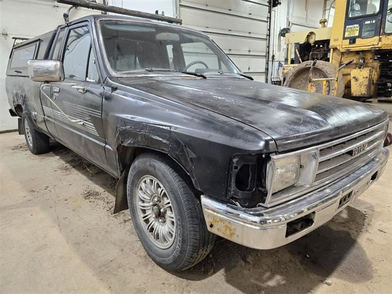 TTOYOTA   1987 Seat Belt Front 587185